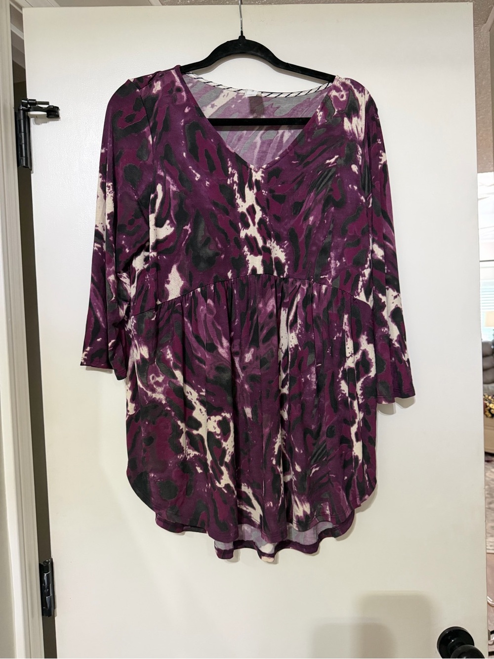 Honeyme Purple Patterned V-Neck Women’s Top